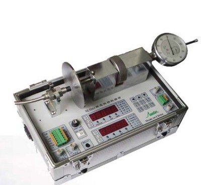 静态位移校验台